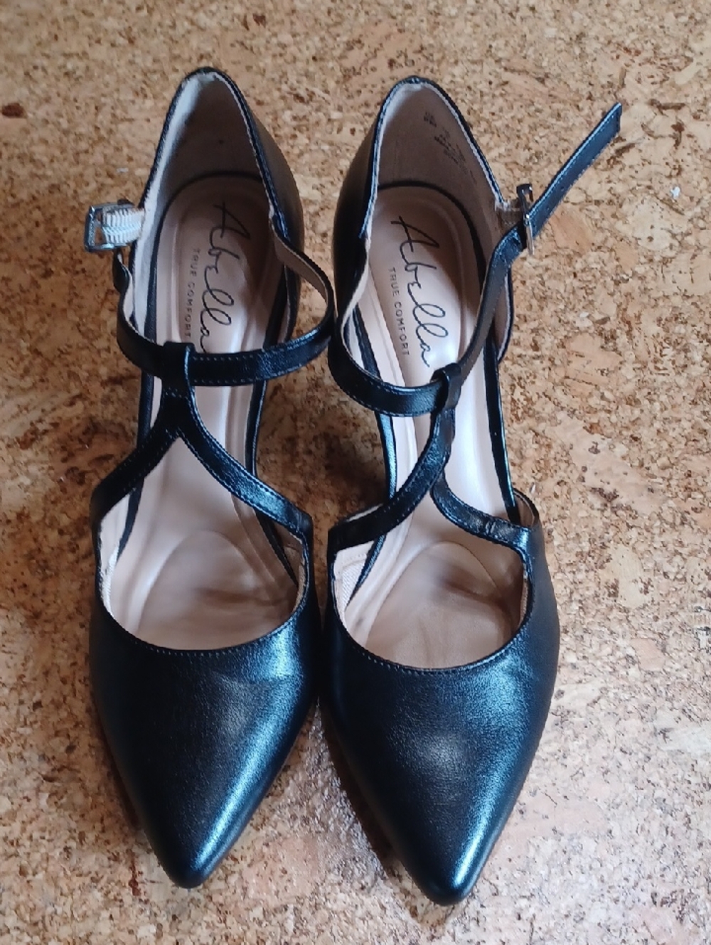 Abella Seneca Black Pointed Toe Ankle Strap Pumps Size 8